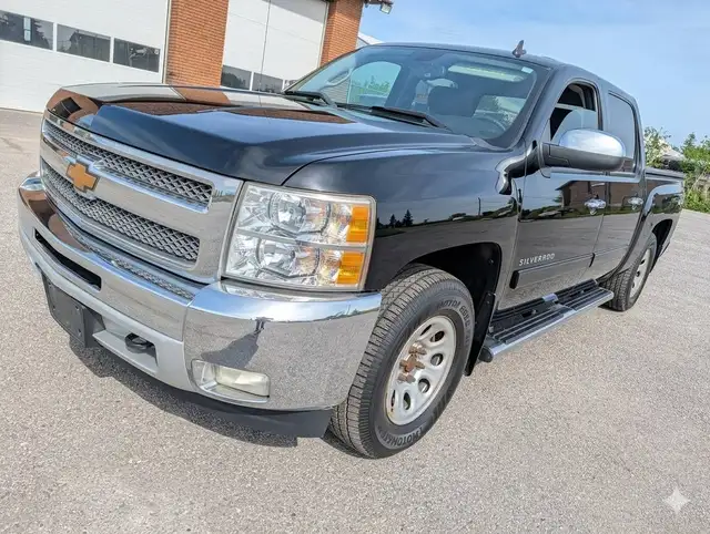 2013 Chevrolet Silverado 1500 4WD Crew Cab 143.5' LT | One owner - Photo 2
