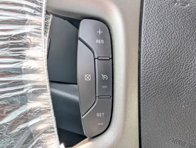 2013 Chevrolet Silverado 1500 4WD Crew Cab 143.5' LT | One owner - Photo 16
