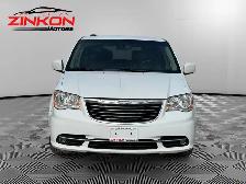 2016 Chrysler Town & Country TOURING-L | CLEAN CARFAX | LEATHER - Photo 8