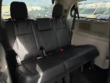 2016 Chrysler Town & Country TOURING-L | CLEAN CARFAX | LEATHER - Photo 20
