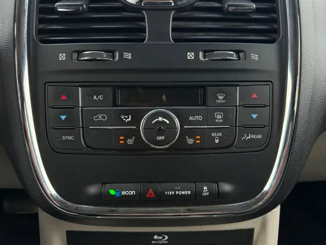 2016 Chrysler Town & Country TOURING-L | CLEAN CARFAX | LEATHER - Photo 21