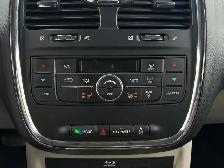 2016 Chrysler Town & Country TOURING-L | CLEAN CARFAX | LEATHER - Photo 21