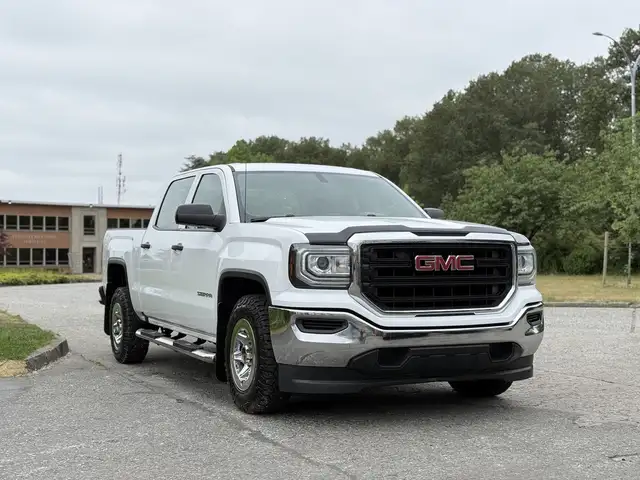 2016 GMC Sierra 1500 Crew Cab Short Box - Photo 2