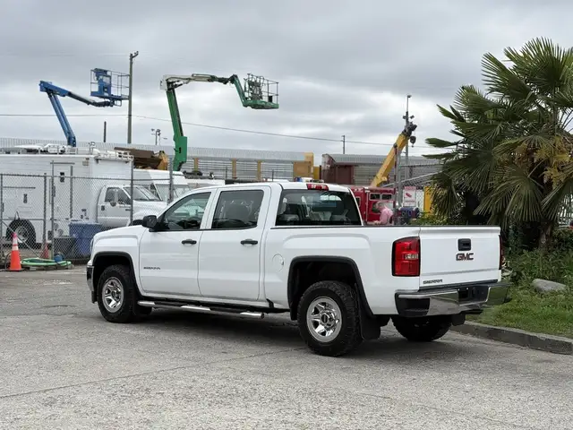2016 GMC Sierra 1500 Crew Cab Short Box - Photo 7