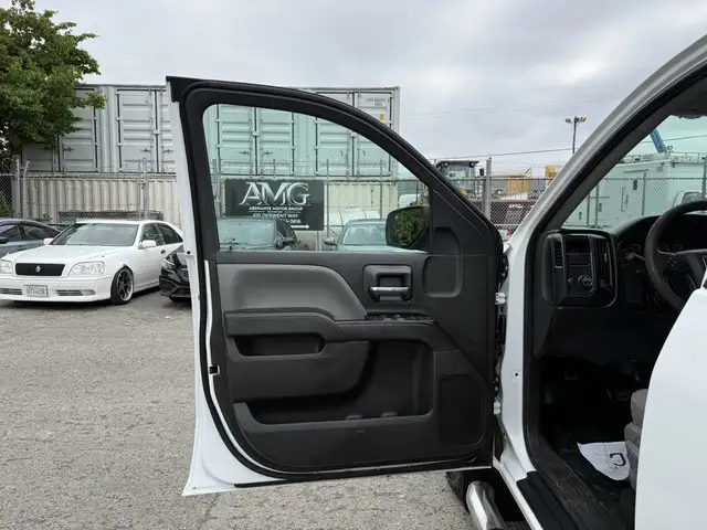 2016 GMC Sierra 1500 Crew Cab Short Box - Photo 11