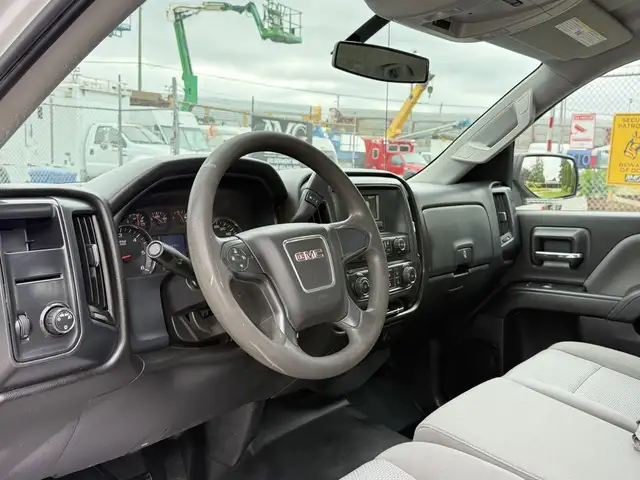 2016 GMC Sierra 1500 Crew Cab Short Box - Photo 13