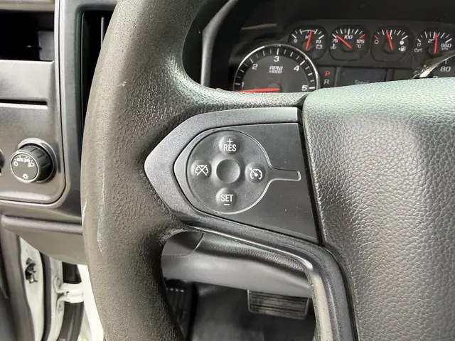 2016 GMC Sierra 1500 Crew Cab Short Box - Photo 17