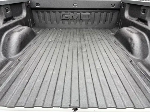 2016 GMC Sierra 1500 Crew Cab Short Box - Photo 34