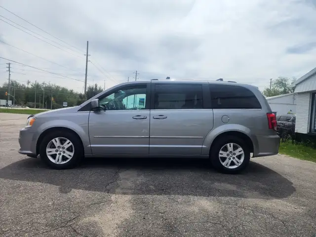 2016 DODGE GRAND CARAVAN CREW - Photo 4