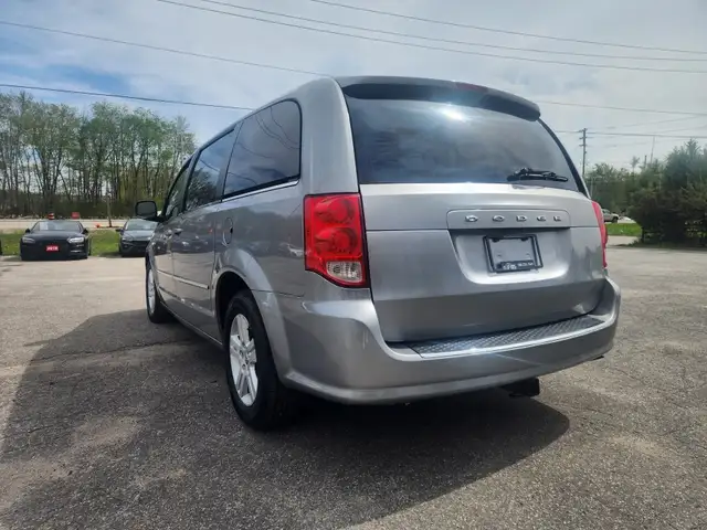 2016 DODGE GRAND CARAVAN CREW - Photo 5