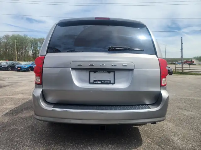 2016 DODGE GRAND CARAVAN CREW - Photo 6