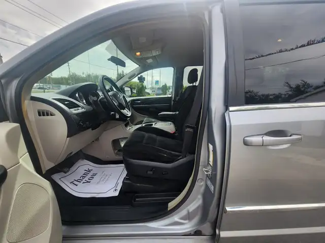 2016 DODGE GRAND CARAVAN CREW - Photo 11
