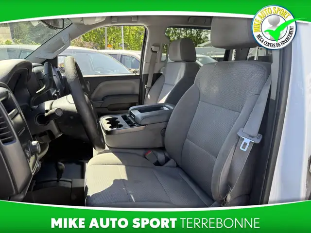 Chevrolet Silverado 1500 Work Truck cabine multiplace 4RM avec 1 - Photo 17