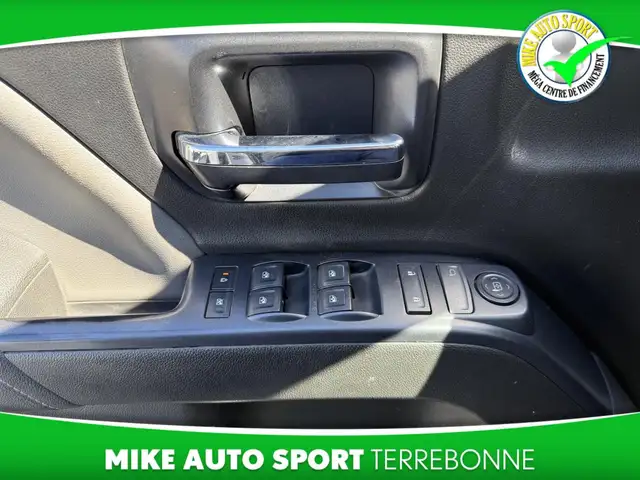Chevrolet Silverado 1500 Work Truck cabine multiplace 4RM avec 1 - Photo 18