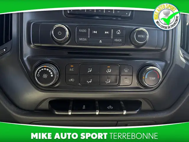 Chevrolet Silverado 1500 Work Truck cabine multiplace 4RM avec 1 - Photo 21