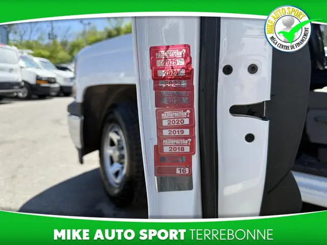 Chevrolet Silverado 1500 Work Truck cabine multiplace 4RM avec 1 - Photo 23
