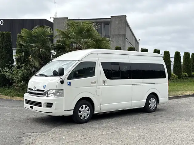 2009 Toyota Hiace 8 Passenger Wheelchair Lift Van JDM - Photo 5