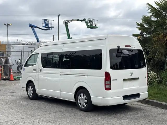 2009 Toyota Hiace 8 Passenger Wheelchair Lift Van JDM - Photo 7