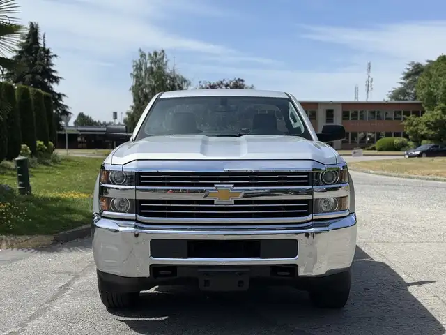 2016 Chevrolet Silverado 2500HD 4x4 Single Cab Long Bed V8 - Photo 3