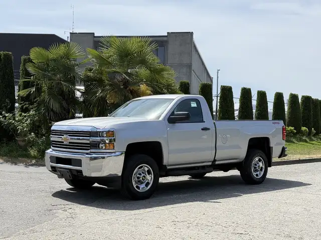 2016 Chevrolet Silverado 2500HD 4x4 Single Cab Long Bed V8 - Photo 5