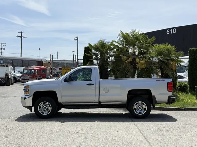 2016 Chevrolet Silverado 2500HD 4x4 Single Cab Long Bed V8 - Photo 6