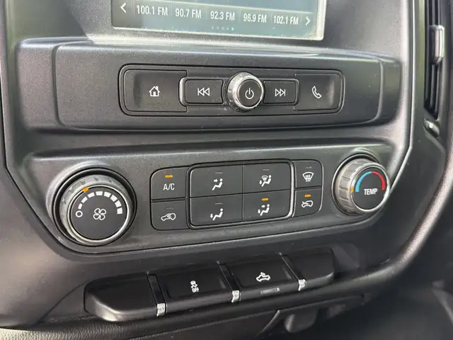 2016 Chevrolet Silverado 2500HD 4x4 Single Cab Long Bed V8 - Photo 20
