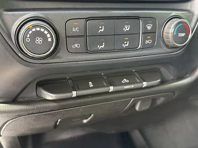 2016 Chevrolet Silverado 2500HD 4x4 Single Cab Long Bed V8 - Photo 21