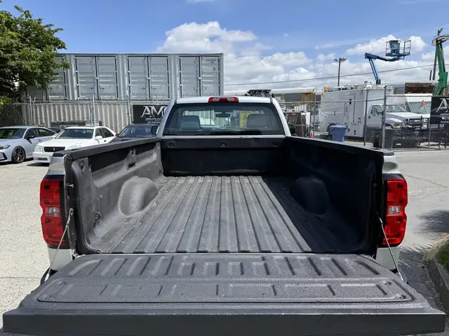 2016 Chevrolet Silverado 2500HD 4x4 Single Cab Long Bed V8 - Photo 23