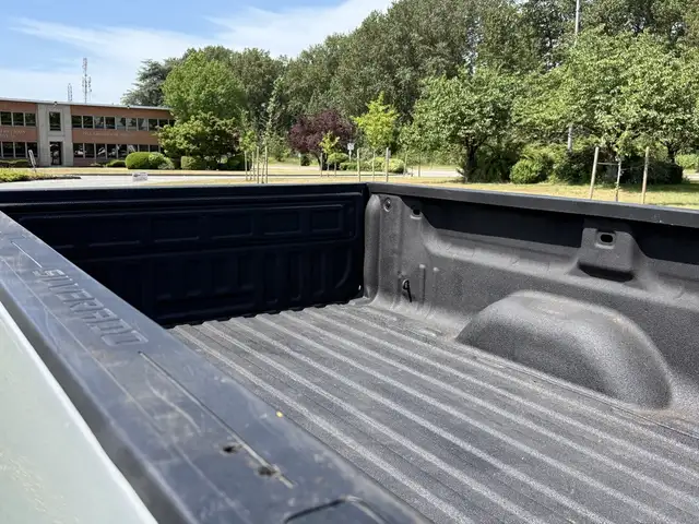 2016 Chevrolet Silverado 2500HD 4x4 Single Cab Long Bed V8 - Photo 36