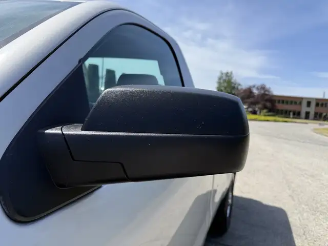 2016 Chevrolet Silverado 2500HD 4x4 Single Cab Long Bed V8 - Photo 38