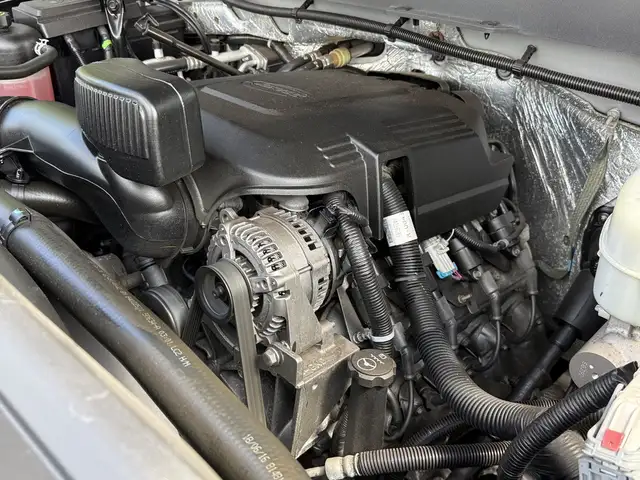 2016 Chevrolet Silverado 2500HD 4x4 Single Cab Long Bed V8 - Photo 42