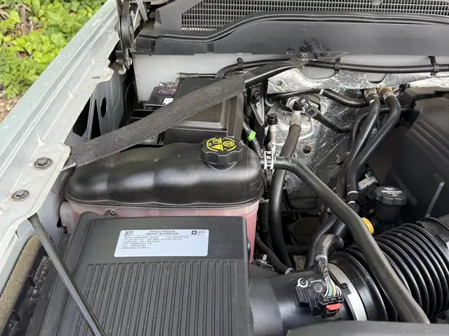 2016 Chevrolet Silverado 2500HD 4x4 Single Cab Long Bed V8 - Photo 43