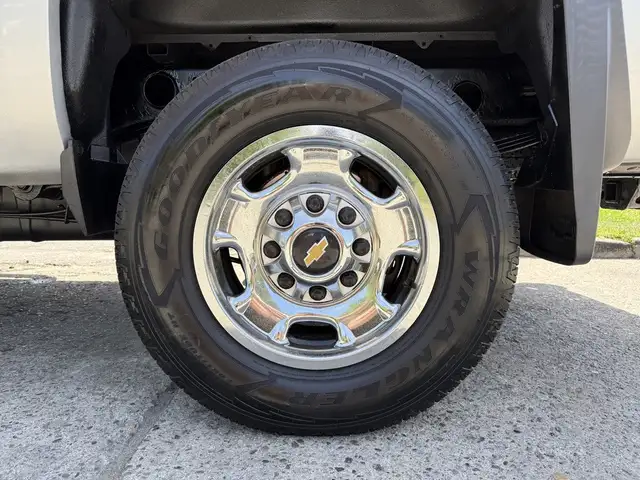 2016 Chevrolet Silverado 2500HD 4x4 Single Cab Long Bed V8 - Photo 50