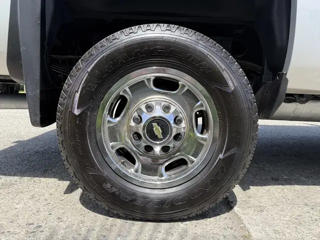 2016 Chevrolet Silverado 2500HD 4x4 Single Cab Long Bed V8 - Photo 52