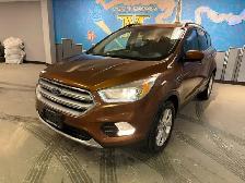 2017 Ford Escape 4WD 4dr SE, 13 DEALER SERVICE RECORDS - Photo 3
