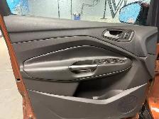 2017 Ford Escape 4WD 4dr SE, 13 DEALER SERVICE RECORDS - Photo 15