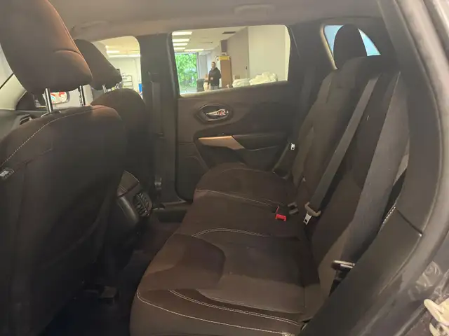 2018 Jeep Cherokee North Special Edition 4x4 , 24 DEALER SERVICE - Photo 16