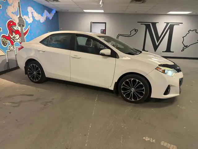 2015 Toyota Corolla 4dr Sdn Man - Photo 3