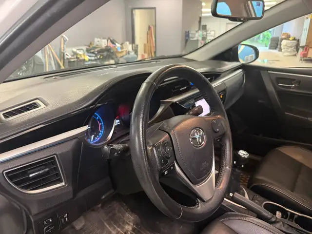 2015 Toyota Corolla 4dr Sdn Man - Photo 5