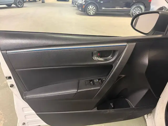 2015 Toyota Corolla 4dr Sdn Man - Photo 10