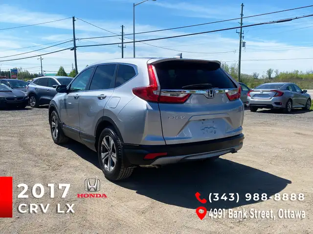 2017 Honda CR-V LX - Photo 4