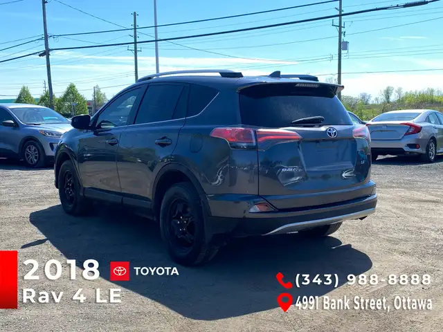 2018 Toyota RAV4 LE - Photo 3