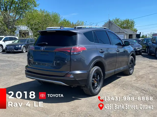 2018 Toyota RAV4 LE - Photo 4