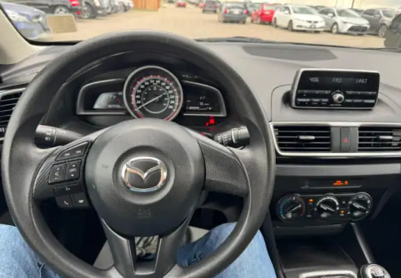 2015 Mazda MAZDA3 GX Sedan : Well Serviced - Photo 12