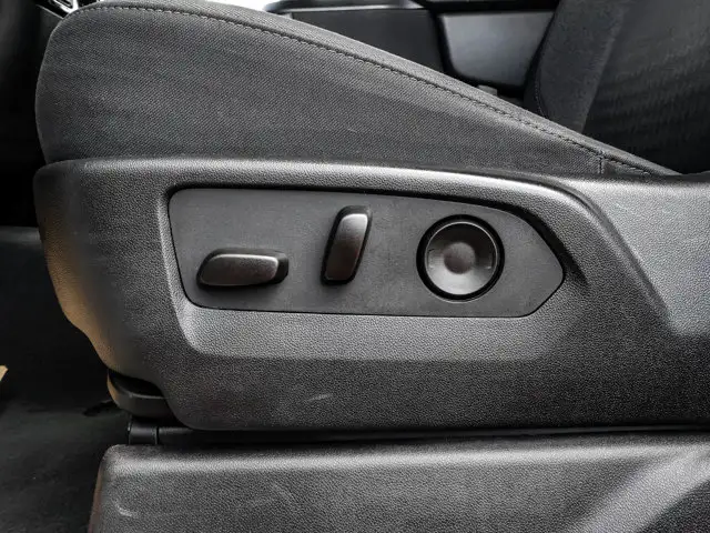 2025 Chevrolet Silverado 1500 LT 5.3L | Heated Seats - Photo 21