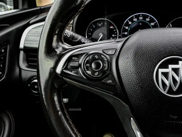 2017 Buick Envision Premium II AWD 2.0T | Panoramic Sunroof - Photo 23
