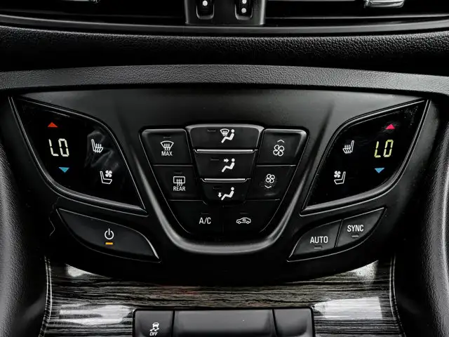 2017 Buick Envision Premium II AWD 2.0T | Panoramic Sunroof - Photo 29