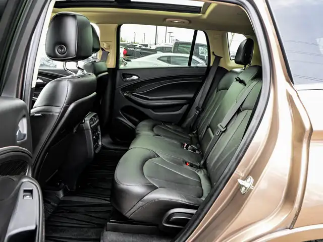 2017 Buick Envision Premium II AWD 2.0T | Panoramic Sunroof - Photo 32