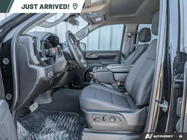 2025 Chevrolet Silverado 1500 - Photo 6