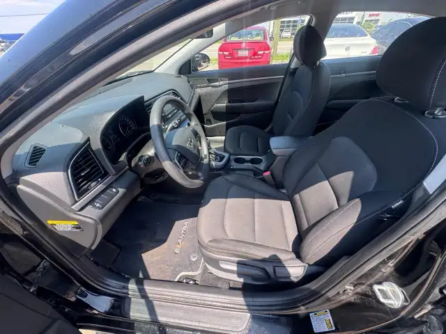2017 Hyundai Elantra AS IS SPECIAL, LE, SEDAN, AUTO, 4 CYL - Photo 9